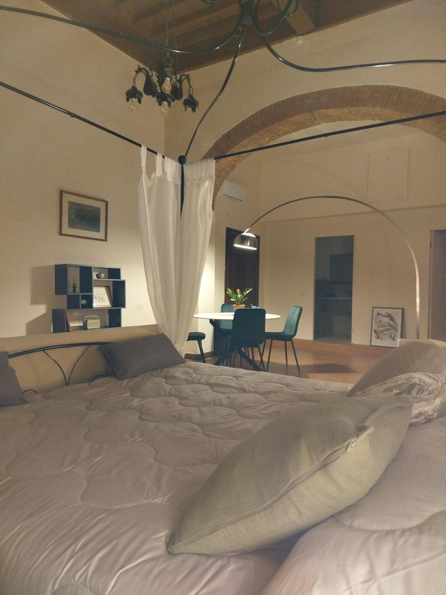 Alloggio in famiglia Lo Studio Nel Borgo La Centro Storico