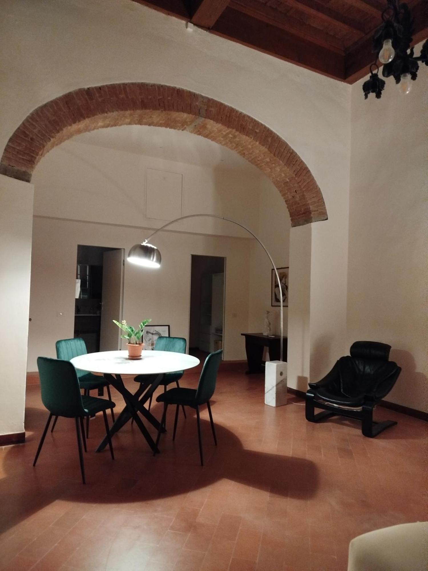 Alloggio in famiglia Lo Studio Nel Borgo La Centro Storico *
